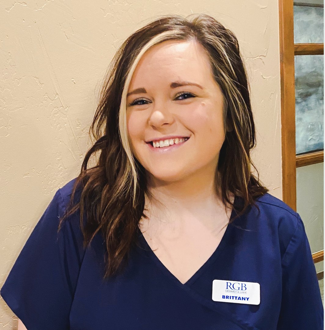 RGBeyecare's tweet photo. Brittany H. is our February #EmployeeOfTheMonth. Brittany works at our Durant location but she is always willing to make a mad dash to Sherman to help us out in a pinch. Thanks, Brittany! https://t.co/iS0iQe0Ngl