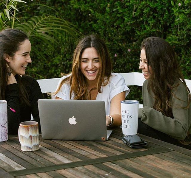 LOUDER FOR THE PEOPLE IN THE BACK:⁣
⁣
If your circle isn't cheering you on get a new damn circle!⁣
⁣
If your friends and family laugh at your goals...⁣
It's time to phase them out. BYE ✌️👋 ⁣
⁣