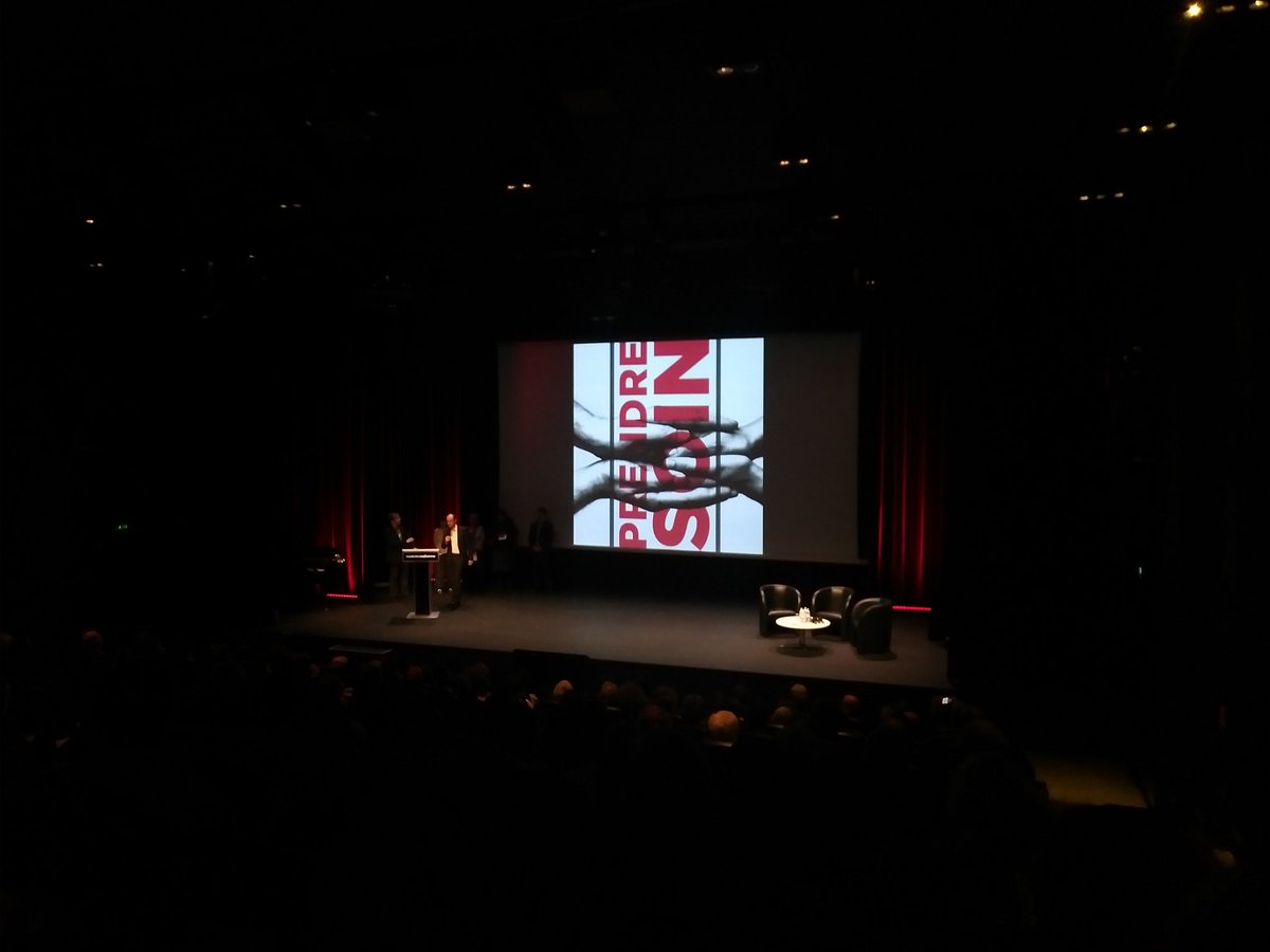 Antoinedulin's tweet photo. Échanges entre Jean Marie Delarue et @DavidKimelfeld sur l'enjeu de la réinsertion des personnes sortants de #prison et le rôle joué par la métropole @grandlyon à l'occasion de la soirée  #Prendresoin organisée par @PrisonInsiderFr et Le Mas au @mdc_confluences https://t.co/4t6XFDvY8y