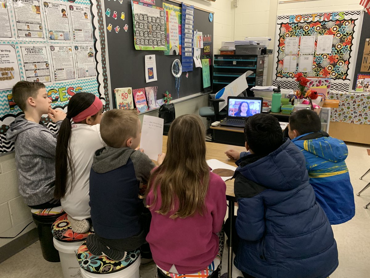 cmaquilina_'s tweet photo. Hey @rajanilarocca, you're AWESOME!! Thanks for chatting about books, baking, &amp; writing with Mrs. Smith's fourth graders this morning! #LifeReadyCardinals #AuthenticAndConnected #Communicators @ShadyAtTheGrove https://t.co/oVmIz0Piyb