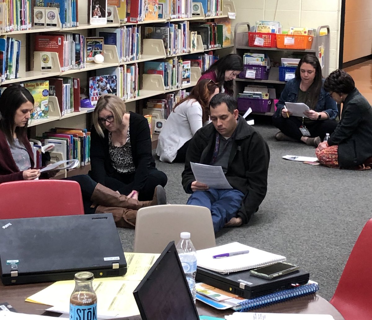 Apalmer9439's tweet image. Loved getting the opportunity to lead #professionaldevelopment at Munson Primary @MulvaneSchools on #LearningTargets. What a great group of teachers who are passionate about doing what’s best for kids! @john_hattie  @swprscsue #studentownership