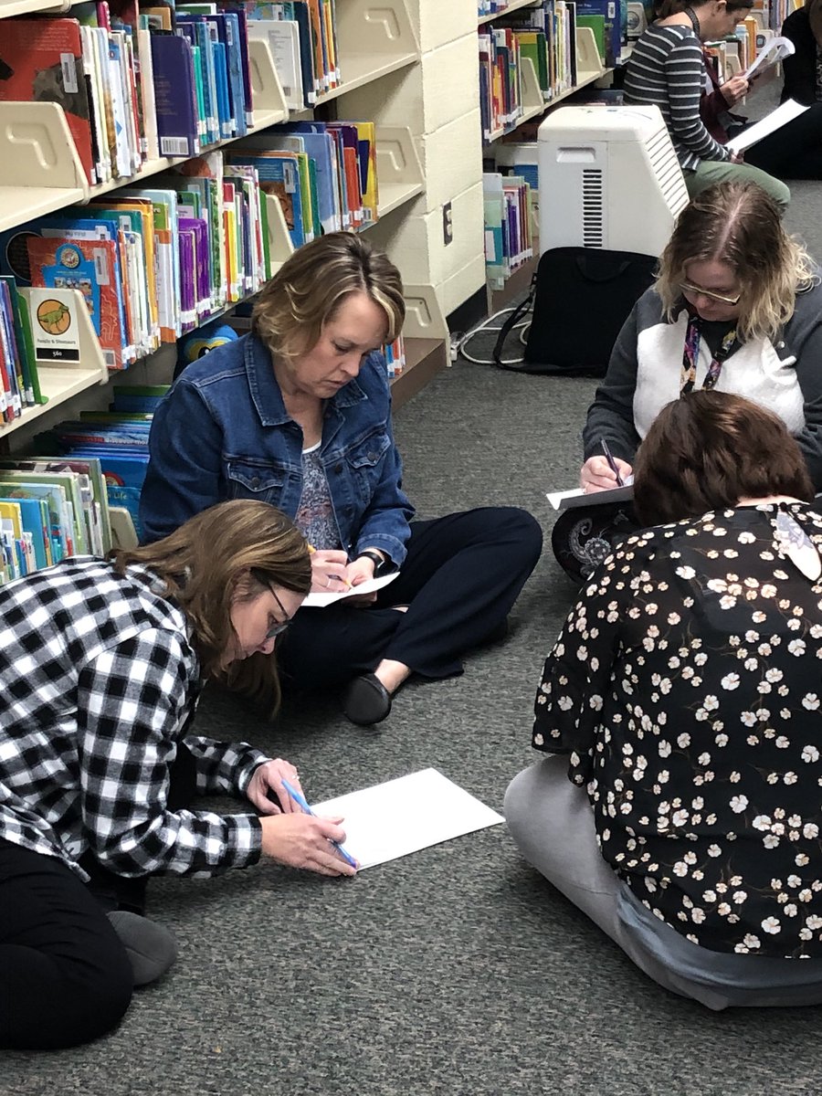 Apalmer9439's tweet image. Loved getting the opportunity to lead #professionaldevelopment at Munson Primary @MulvaneSchools on #LearningTargets. What a great group of teachers who are passionate about doing what’s best for kids! @john_hattie  @swprscsue #studentownership