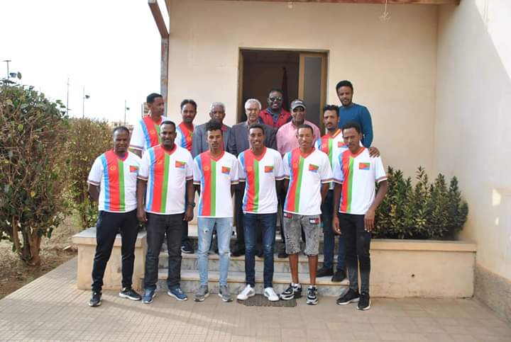 ERKOAOmWkAAhRAg?format=jpg&name=900x900