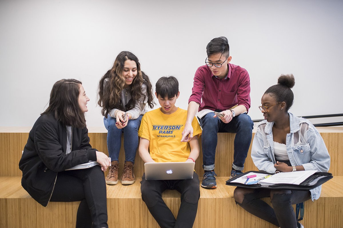 различия meet или meets. бизнес люди. бизнес обои. Are we meeting today. люди в офисе.