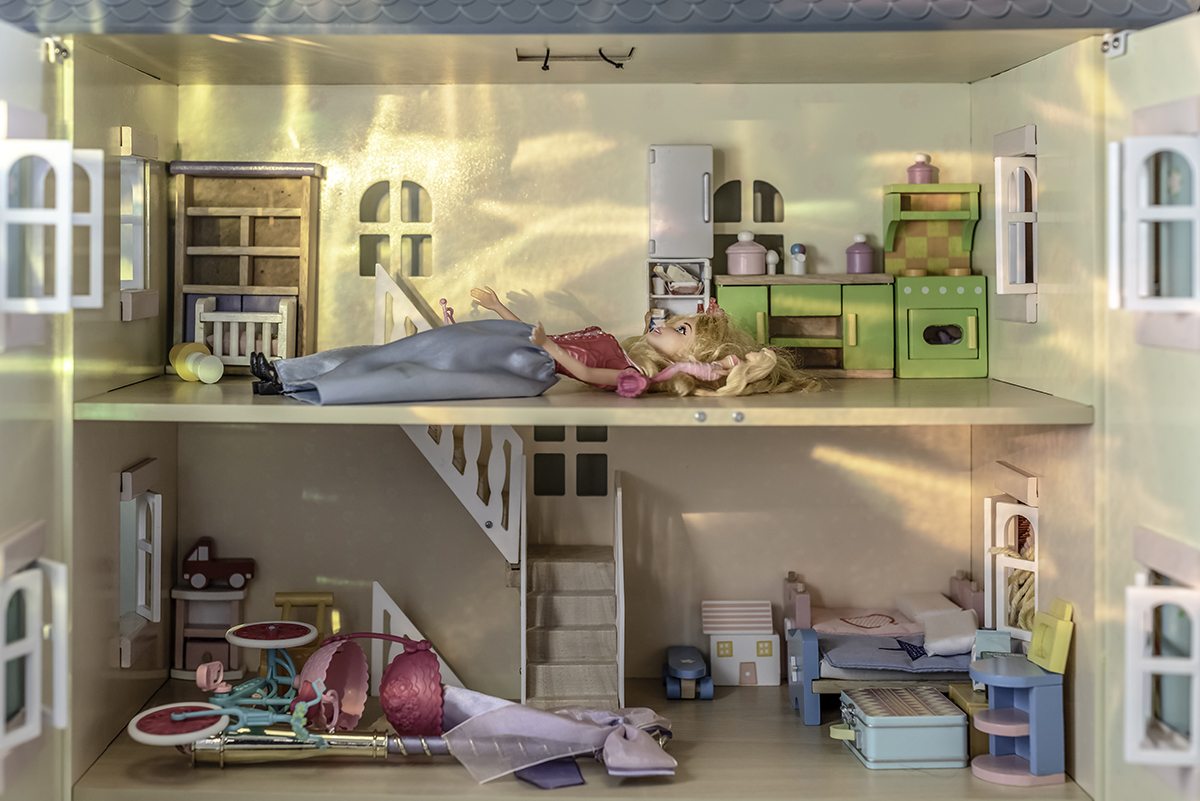chambercuration's tweet photo. BOOK NOW: https://t.co/nooL9dkOXW

Home is more than a roof over your head. Safe as Houses looks beyond the bricks and mortar to investigate stories of survival from unsafe homes around the world. 

Launching 5 March: safehouse https://t.co/IikCGo6BDY