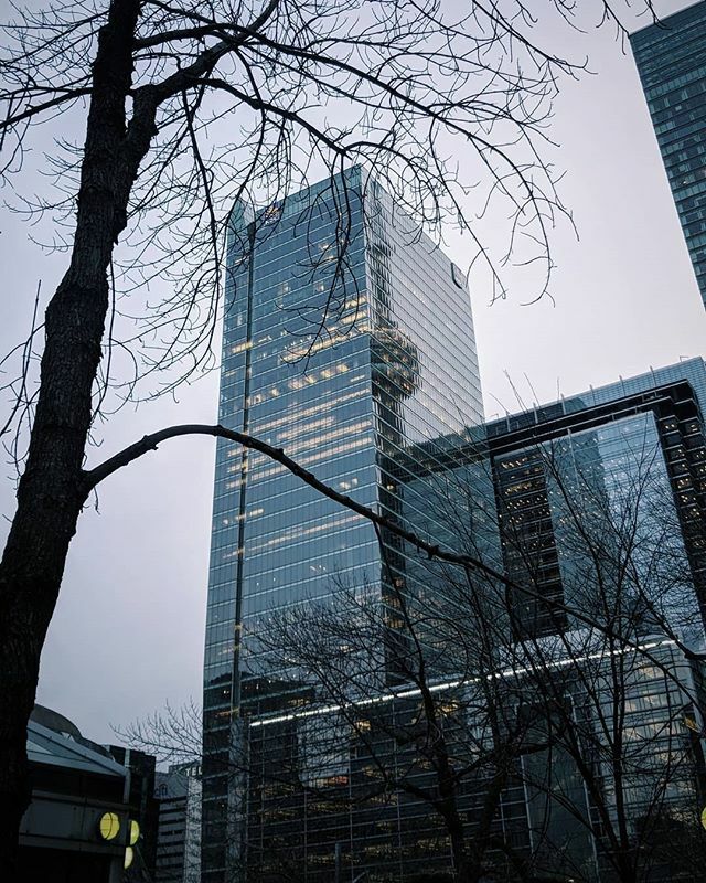 rəˈflekt
.
.
.@cntower
.
.
 #icu_architecture #jj_architecture #creative_architecture #arkiromantix #tv_architectural #archimasters #excellent_structure #citybestpics #agameoftones #city_explore #illgrammers #thecreative #shotaward #seemycity #createcomm… ift.tt/32bRZgZ