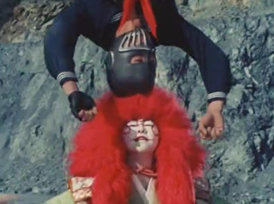 ばぶりっくぷれっしゃー 2月日 の 歌舞伎の日 に 連獅子チックな風貌の 恐車七人衆頭 獅子と戦うサキ ヘドバンと炎による 恐車 獅子の舞 の猛攻を受けるが 木にヨーヨーを 引っ掛けて跳躍 垂直落下の 鉄仮面頭突き で勝利 南野陽子 金久保