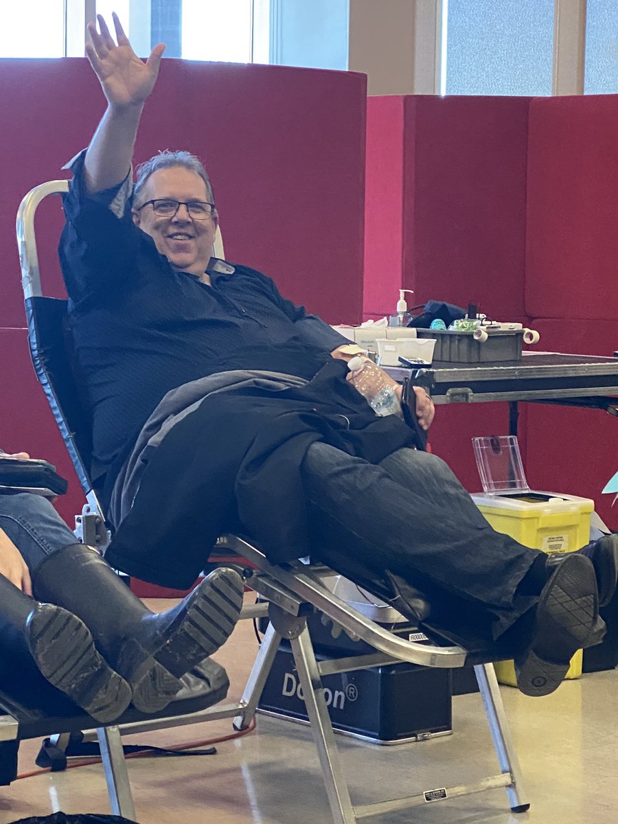 ArmsBumanlag's tweet photo. I’m number 16 donating - look who’s 15! My friend @dave_cassidy444 is here donating.

Thank you for supporting #LiamsPride Blood Drive Today! We’re here till 7pm at the Libro Center! https://t.co/Ftkain6m4H