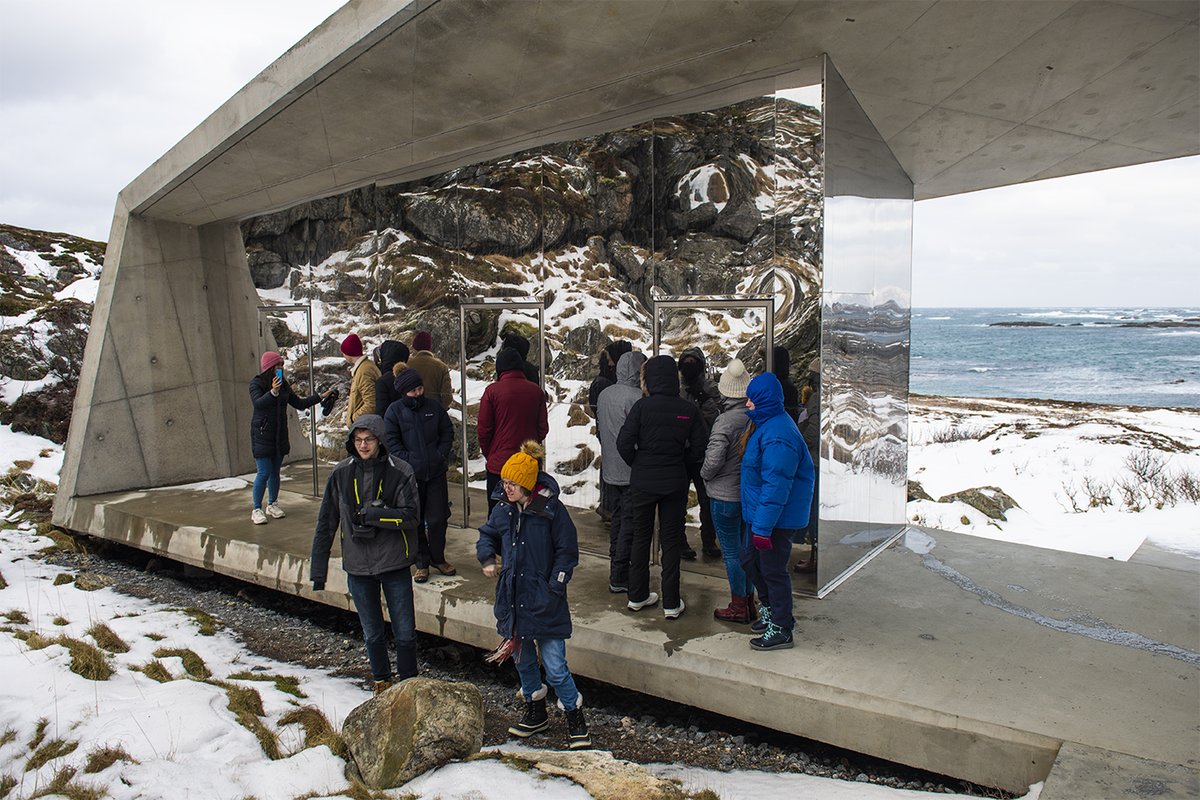 RockStarEduSun's tweet photo. @RockStarEduSun
 students visiting future´s location of @AndoyaSpaceport
#Erasmus+ Photo by @EnriqueMesa11 https://t.co/wyw0CM91hm