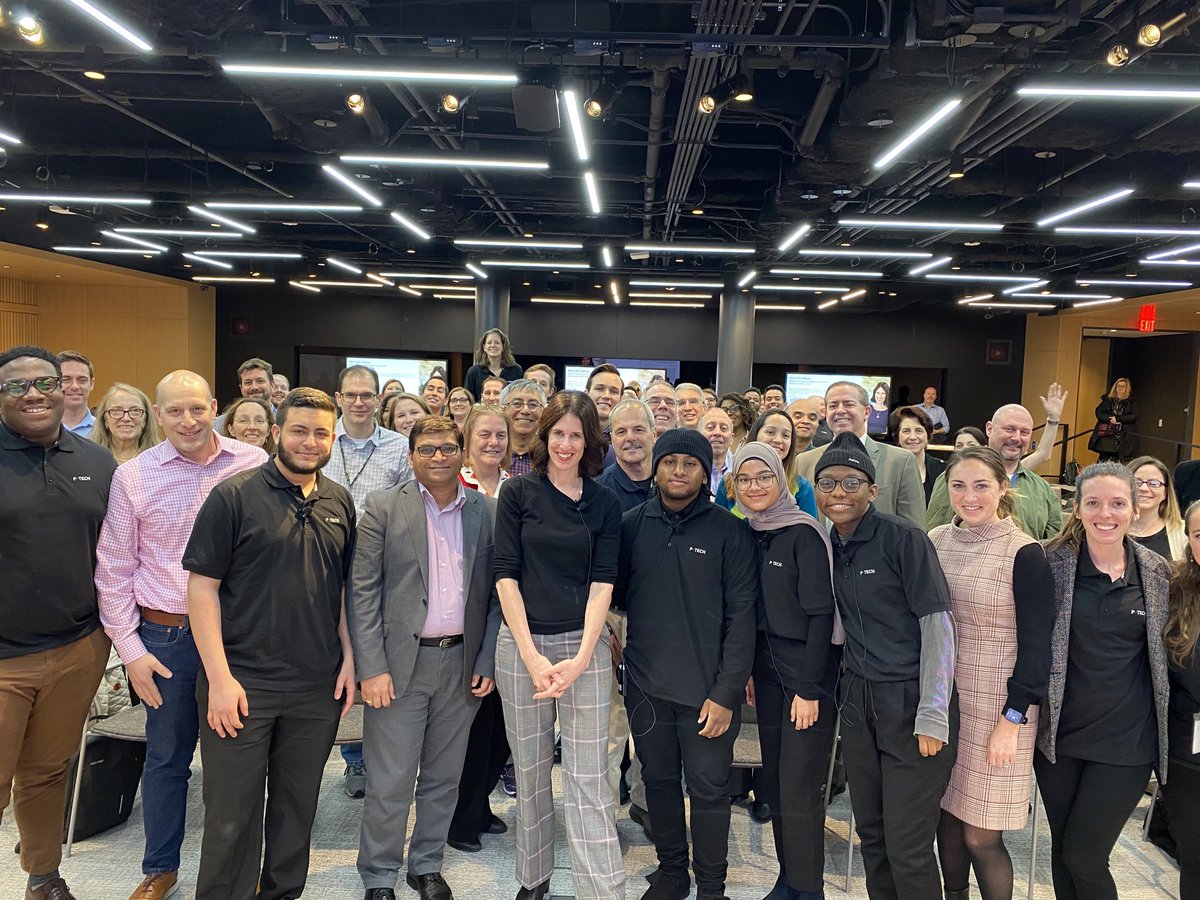 michelleapeluso's tweet photo. Mentors and mentees have had a tremendous impact on my life - I was honored to spend time this afternoon sharing what I’ve learned with the incredible mentors and students from the  ⁦@PTECHNETWORK⁩ @IBM
#PTECH https://t.co/jNhilFxsn7