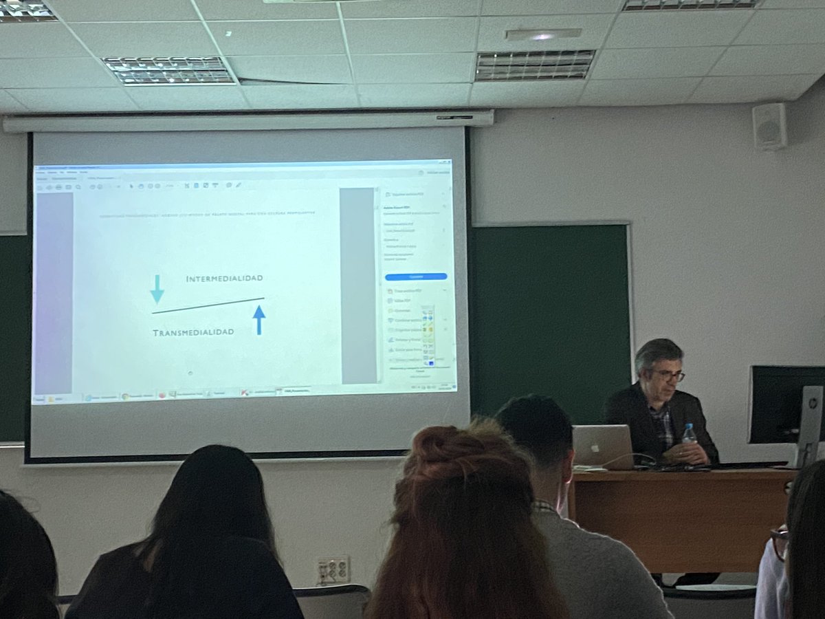 iArtHislab's tweet photo. Una tarde super interesante escuchando a @elquellegatarde, seguido de un debate muy fluido con los alumnos/as del @MdscaUma en torno a nuevas posibles formas de relato digital y narrativas transmediales @airun72 @iArtHislab #TransUMA https://t.co/Wiw4kDWsSd