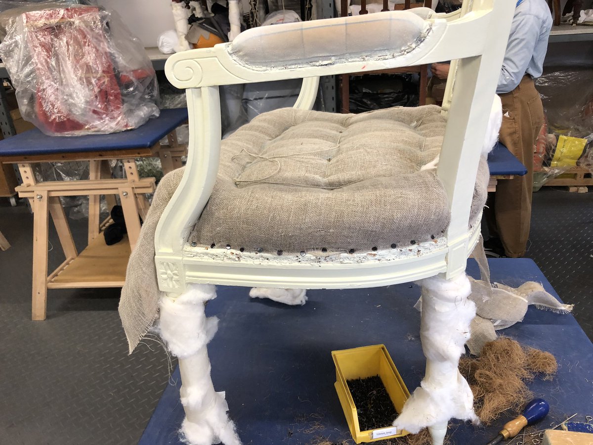 nettedesignz's tweet image. Half way through finishing traditional sprung chair. Complete transformation. Coming soon to Petit Miracles W12 next door to Rush Hairdressers #interiorstyling #interior_design #baid #Interiors @MonForNothingS4