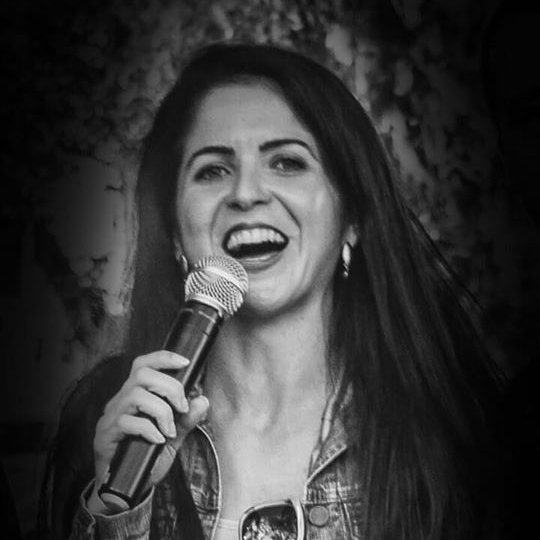 Layserezende's tweet photo. "Nenhuma palavra má saia da vossa boca, mas só a que for útil para a edificação, sempre que possível e benfazeja aos que ouvem". Efésios 4:29. 😊🙏🎤 https://t.co/pJIFWkg7O1