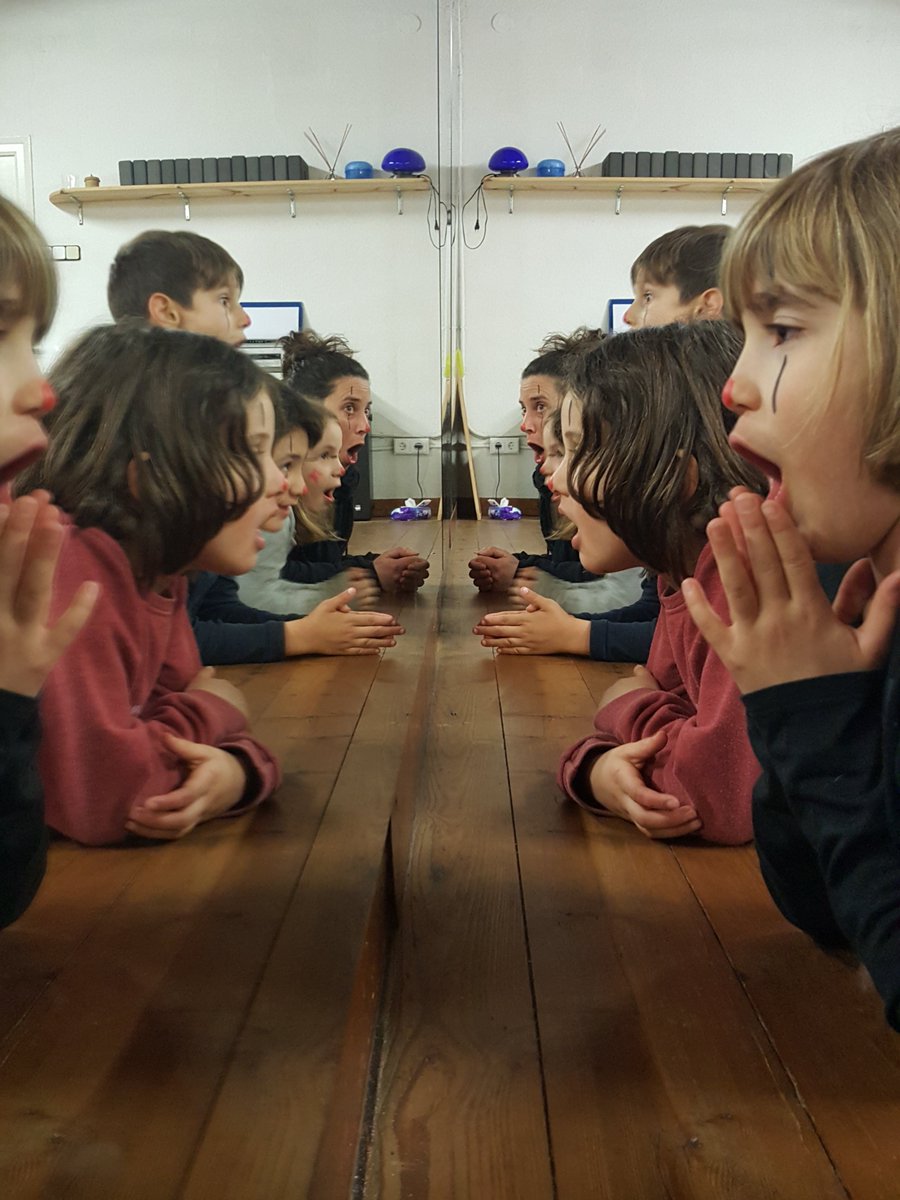 espaitutuguri's tweet photo. 🎪A Circ i Aeris aprofitem la setmana de carnestoltes per treballar les emocions a través del Clown.
Ens ho hem passat taaan bé! .
☆Dilluns INICIACIÓ AL CIRC +3anys 17.15h-18h
☆Dilluns CIRC I AERIS +9anys 18h-19h
☆Dimecres CIRC I AERIS +6 anys 18h-19h

#tutuguri #circ #aeris https://t.co/A8kio44E1G