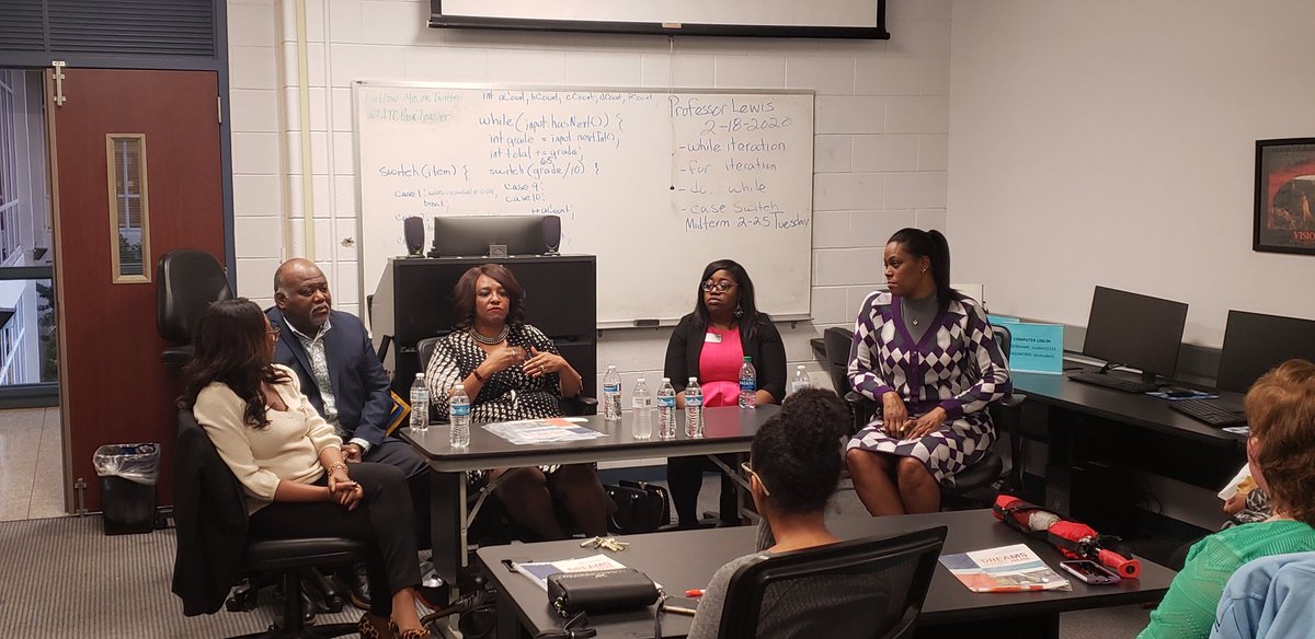 keishadhudson's tweet photo. Humility is something we all could use more of and I got plenty last night at our 4th annual alumni panel.  Our alumni are  amazing.  I am grateful for all our students.  #beconfident #bekind #beindispensable #beexcellent https://t.co/fnGDpqHKaF