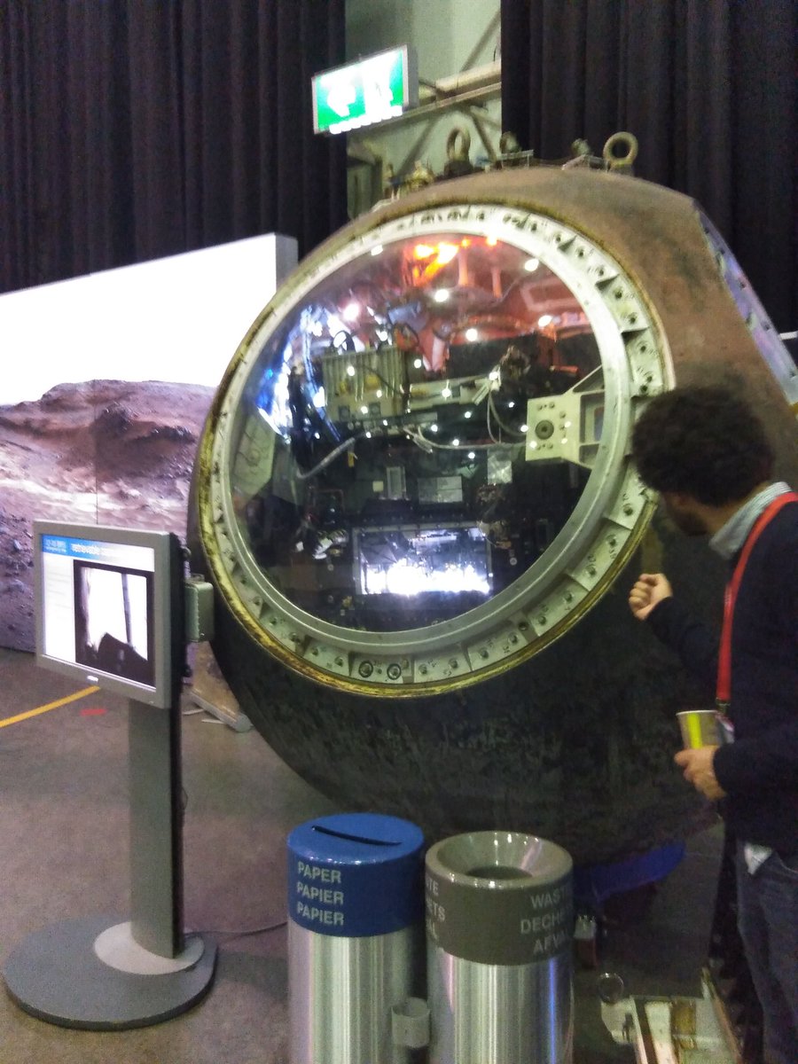 Great talk today by Ellen on her PhD project on space algae bacteria symbiosis and vitamin B12 supplies to space crews on long term missions @payammehrshahi <a href="/homesmith9/">Alison Smith</a> <a href="/MELiSSAProject1/">MELiSSA Space Research Program</a> @plantsci thanks too @RobSuters and Natalie SCK