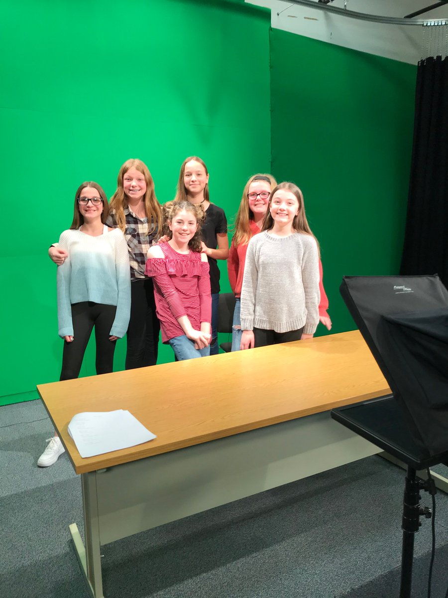 MT_Gr5's tweet photo. Mr. Rheault's class had a blast filming the newscast!  Thanks to @LACTV and @LS_jbeaulieu for the great learning experience.  #thatsawrap https://t.co/VB2Ty1mYl4