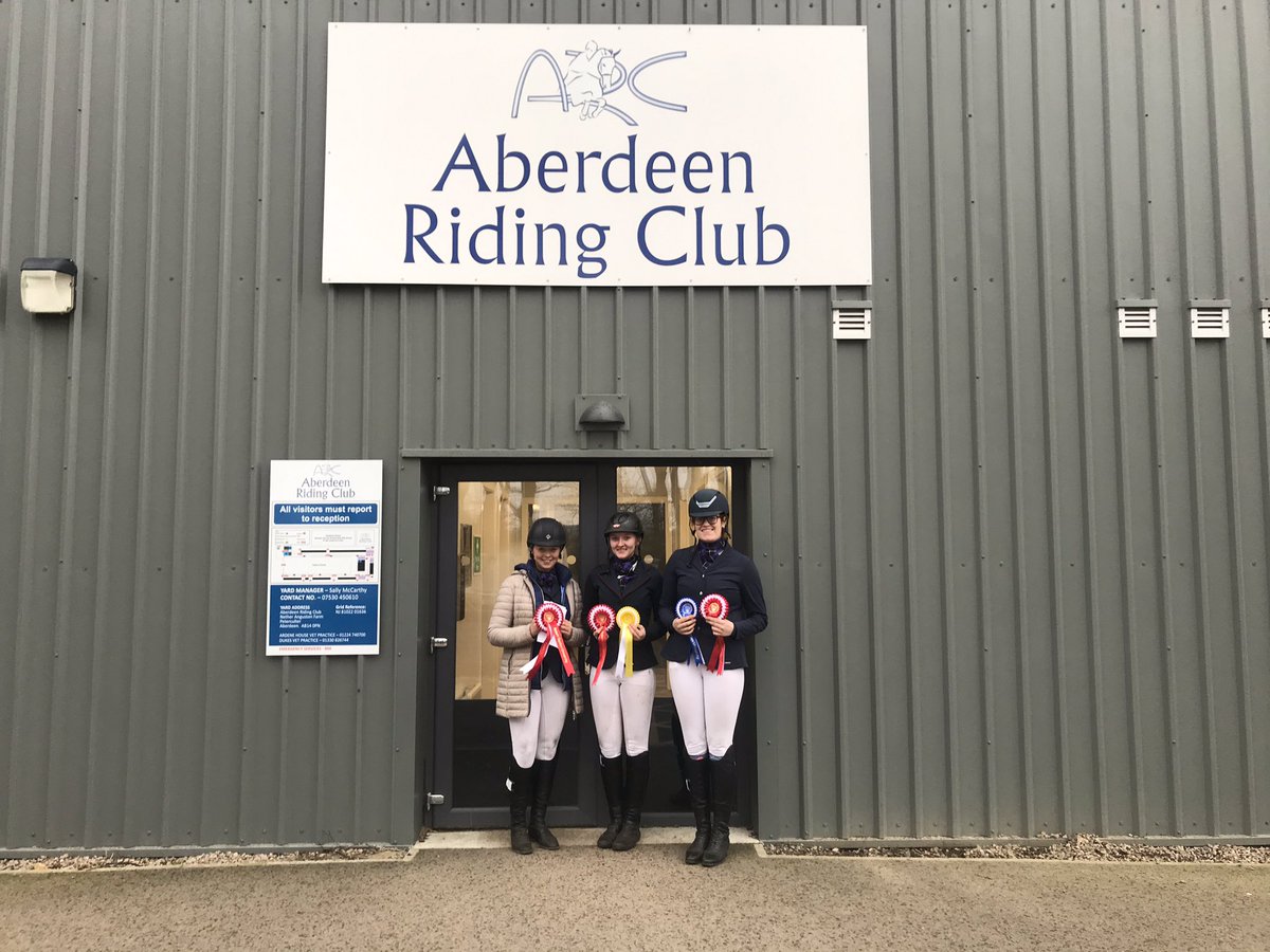 aberdeenriding's tweet photo. Winner winner chicken dinner! Well done to the RGU team at their home competition and a big thanks to Martin for training them and all the horses for taking part today! https://t.co/bot1VGR0RT