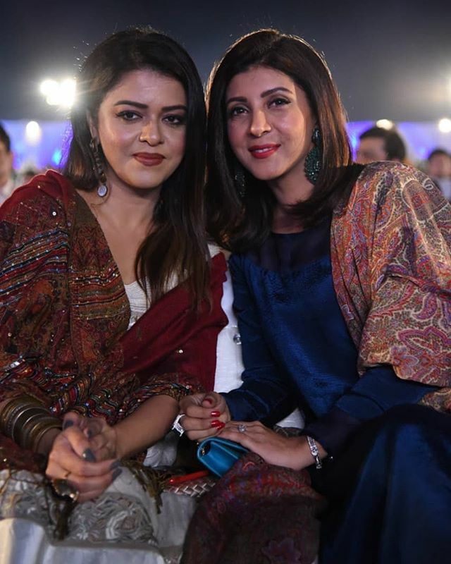 PSL_Season7's tweet photo. #MariaWasti and #SonyaKhan at the #TeamWelcomingEvent of #KarachiKings
#HBLPSLV #SherKaWaar #YehHaiKarachi #UnveilingTitaniumSponsor @karachikingsary https://t.co/49VRfDwbdH