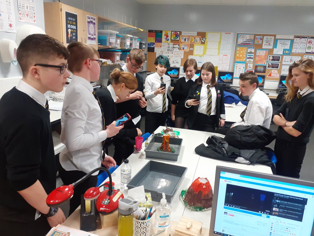 CHS_Technical's tweet photo. STEM club tested our their volcanoes today! Mixing vinegar, water & baking soda together to create our volcano eruption ππ₯π§ͺ @clydebankhigh #STEMCHS #STEM #ExtraCurricular #BGESTEM https://t.co/9fp1bMtx80