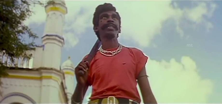 ragavanradhakri's tweet photo. இந்த வயசுல நான் நாளைக்கு ஸ்கூலுக்கு போகும் போது எங்கப்பன் ஒரு ரூபா கூட தருவாரா ரெண்டு மாங்கா கீத்து எக்ஸ்ட்ரா வாங்கலாமானு யோசிச்சுனு இருந்தேன்... ஒம்மால டேய்... 😡 https://t.co/wr4aVelthu