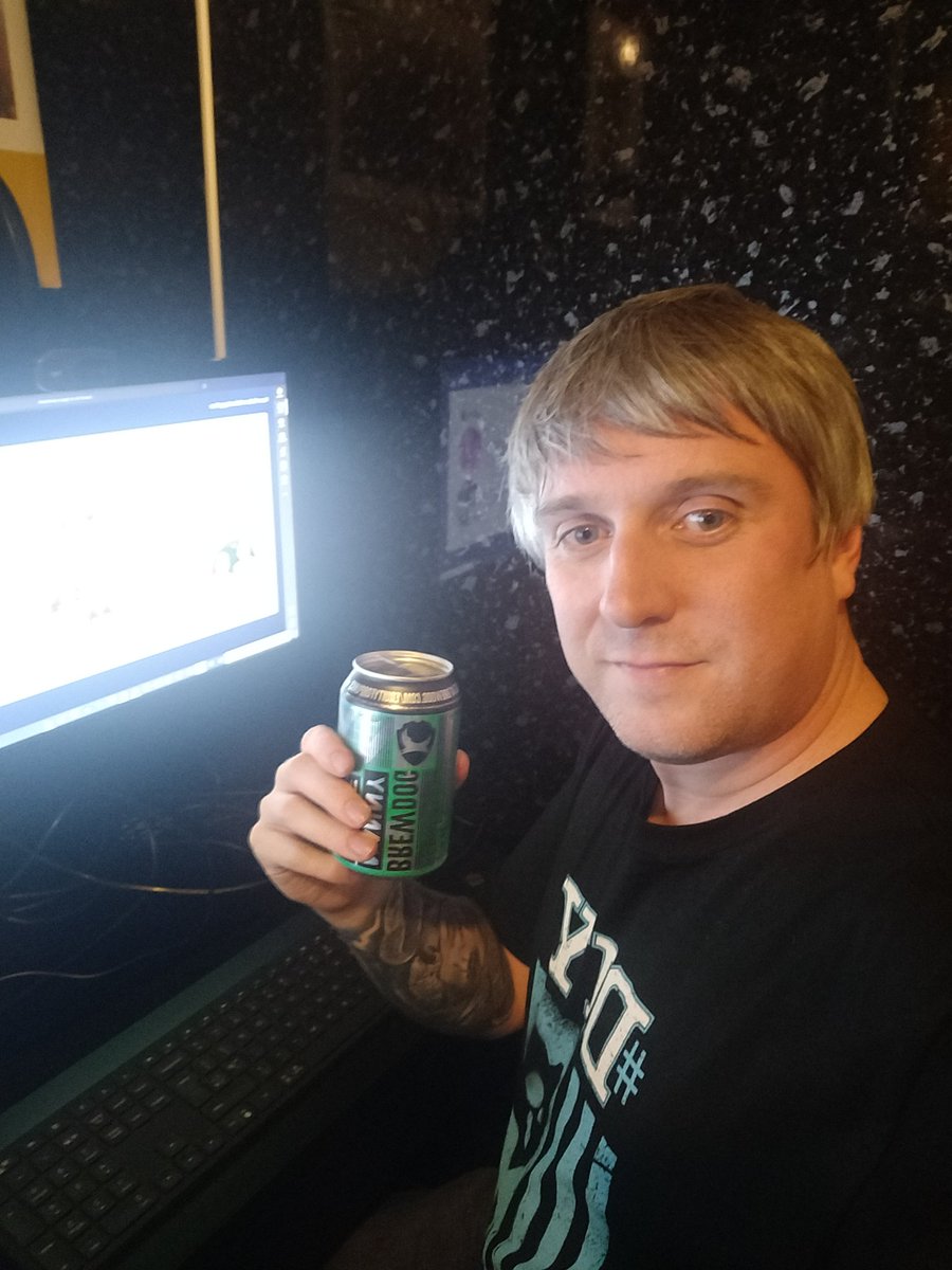 PaddyFreestyle's tweet photo. A low-alcohol beer may not win me any tickets to #SS2020 but I already have one. Here's me learning about #FinOps from @Dyn365Princess on the #PPVirtualHH https://t.co/iXAbcuFJ3R