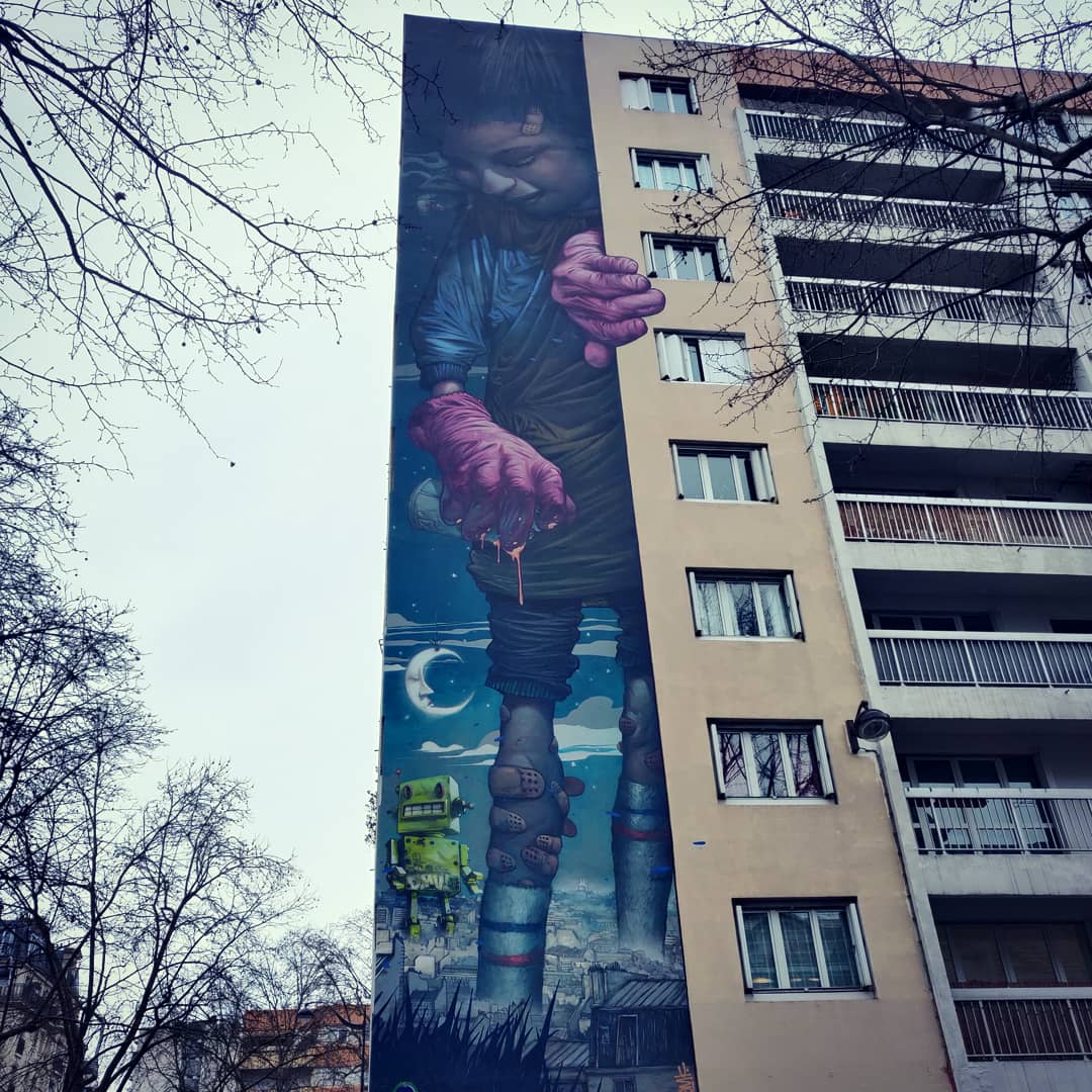 AureliePIDOUX's tweet photo. Malgré la pluie, moment agréable dans les rues du 13eme arrondissement... Comme une immense chasse aux trésors dans ce musée de street art à ciel ouvert...🧭🕵🏻♀️😍
#StreetArt #Paris #Paris13 #ParisJeT💜
@jerome_coumet @christianguemy @mykulincz @Paris https://t.co/QEFmshKQLV
