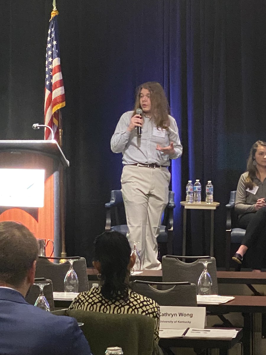 barrenschools's tweet photo. The BC Skills &amp; #BarrenBiomed programs, with the #ThriveAB team, were General Session Keynotes at the Kentucky Chamber of Commerce Workforce Summit, today. #WhereOpportunitiesCreateSuccess #WeAreBC #standingovation #workethics https://t.co/OQ7XnKbELX