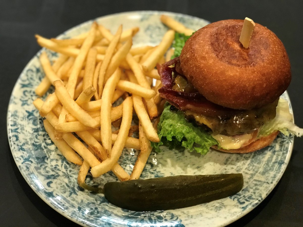 If you didn't hear, one of our new #HappyHour specials is our signature Mosaic #burger paired with a domestic #beer for only $15! 🍔 🍺 Our Happy hour is daily from 4-6:30pm.