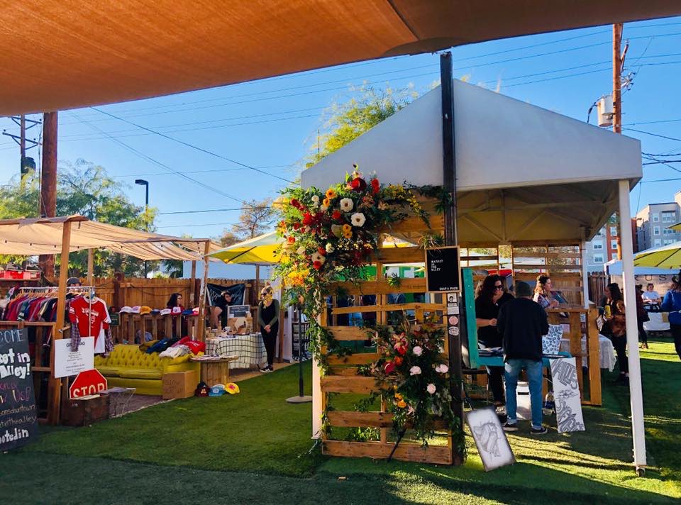 Today at #lvcouncil: the owners of Ferguson's downtown have been approved for an open air plaza concept at 1031 Fremont where they will offer food truck events and other special programing 🤩