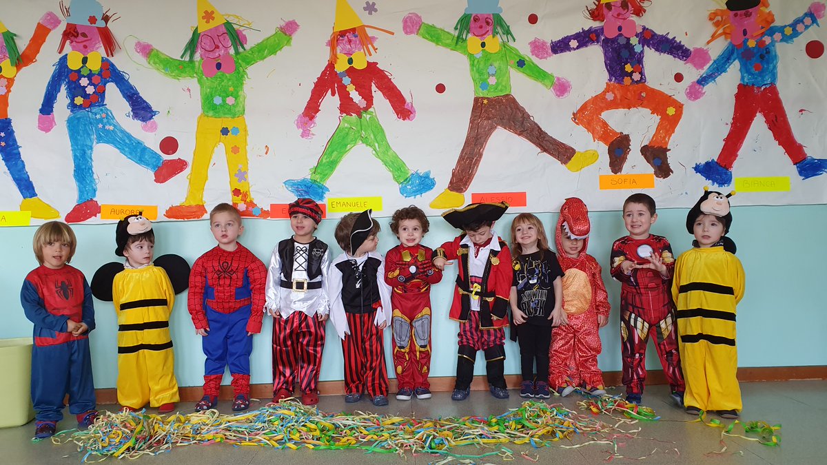 AnnaTomasso's tweet photo. @Ic_Viguzzolo Alla scuola dell'Infanzia di Viguzzolo, bambini e insegnanti festeggiano insieme il Carnevale. https://t.co/8n9ITQatux