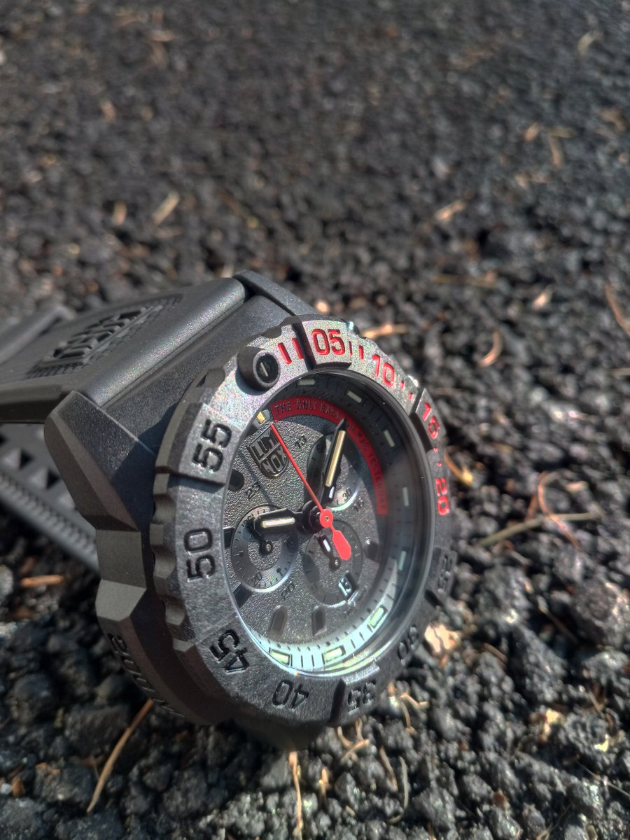 Daramandra1's tweet photo. #luminox #luminoxwatch #luminoxnavyseal #carbon #carbonfiber #carbonwatch #chronograph #chrono #diver #diverwatch #navyseals #militarywatch #tacticalwatch #tactical #affordablewatches #daramandra #federicigioielleria #gallarate #varese @federicigioielleria @luminox_italia https://t.co/xiTa8Ww4bp