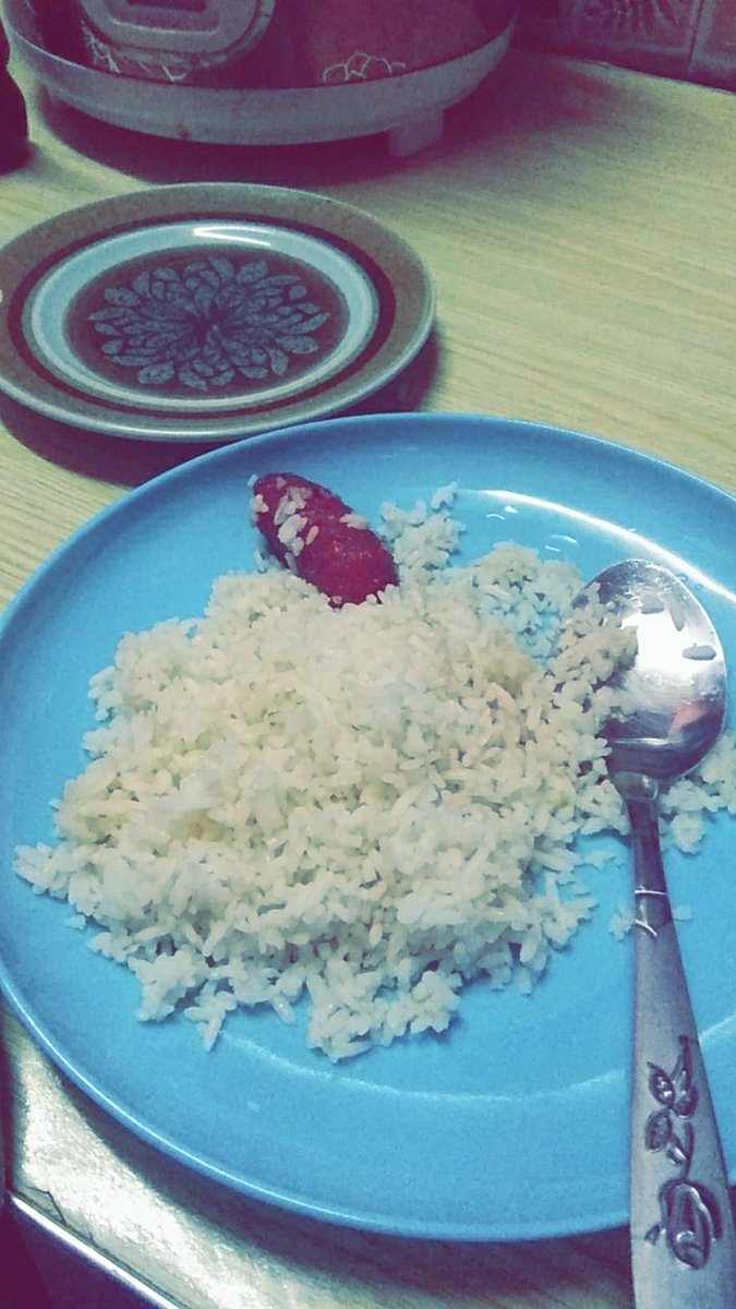 ArianeVillanu11's tweet photo. 12pm daingsilogg 
4am skinless/sangaggg https://t.co/zdXYJiu02D