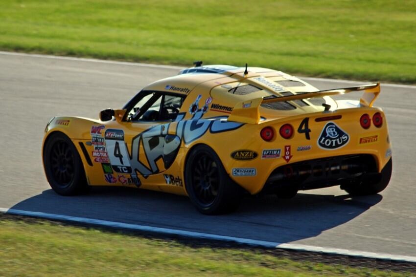 DHanratty4's tweet photo. #rearview shot of me in the Krugspeed Racing Lotus Exige for #WingWednesday.
------------------------------------------------------------------
#motorsport #touringcar #racing #becauseracecar #speed #racecar #lotus #exige #motorsports #photography #pwc https://t.co/I0MZmI7WLp