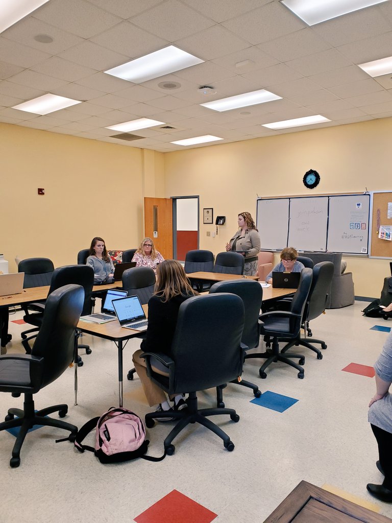 jordanmcaldwell's tweet photo. 2 What The Tech? Sessions going on today... @kingjordaneagle presenting on @PearDeck and @RiceTeacher helping teachers set up the @CanvasLMS grade sync with PowerSchool! @hickoryschools
#HPSblendED
#MovingForwardWithWhy https://t.co/7SVlsD1qll