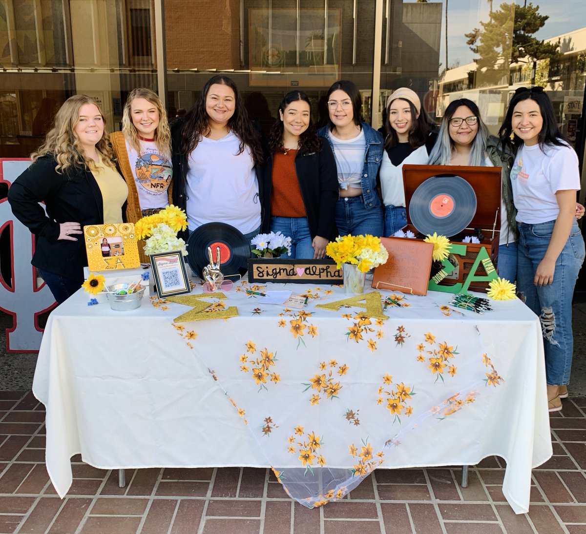 #Throwback to the Spring 2020 Club &amp; Org Fair with <a href="/fresnostate_sa/">Sigma Alpha</a>!

Looking for information about campus clubs? Discover the 300+ student orgs and events they're hosting at bit.ly/32EgTG9!