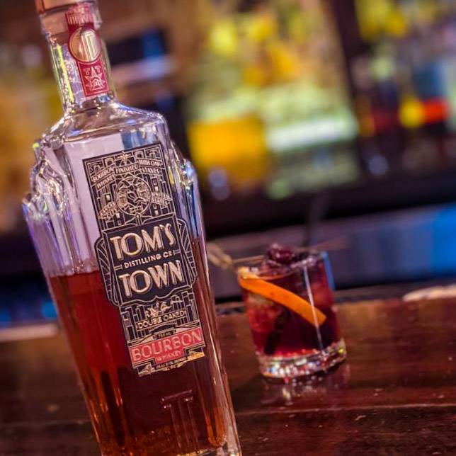 IvyBarNyc's tweet photo. Tom's Town makes an amazing Old Fashioned! Get it while you can! 😉🥃 #whiskeywednesday https://t.co/6T6oVrZIoI