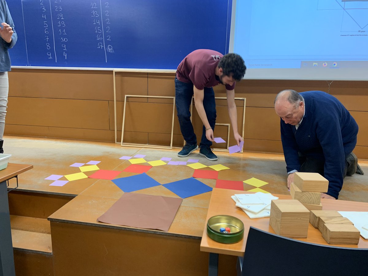 BertaCalo's tweet photo. Genials l’@AntonAubanell i el @Massich a la sessió de Connexions del Curs d’activats riques i competències de l’@matesAbeam. #connectant #matesriques https://t.co/3UzGbwKtAX