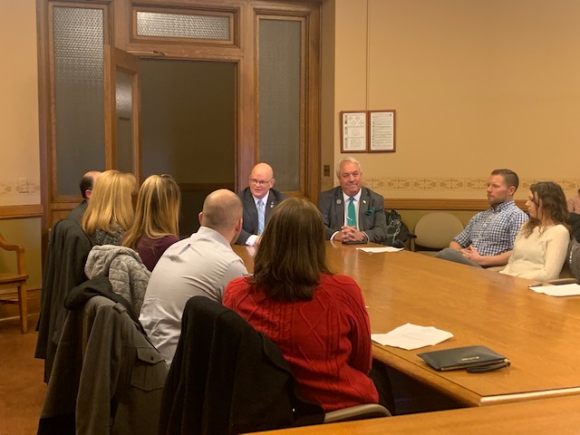 SenDanFeyen's tweet image. Had a great time this morning chatting with members of the @EnvisionGrtrFDL Leadership program alongside Rep. @Thiesfeldt, @RepPlumer, and @repschraa!

Thank you to all the members for your impressive leadership and the work you do for your community.