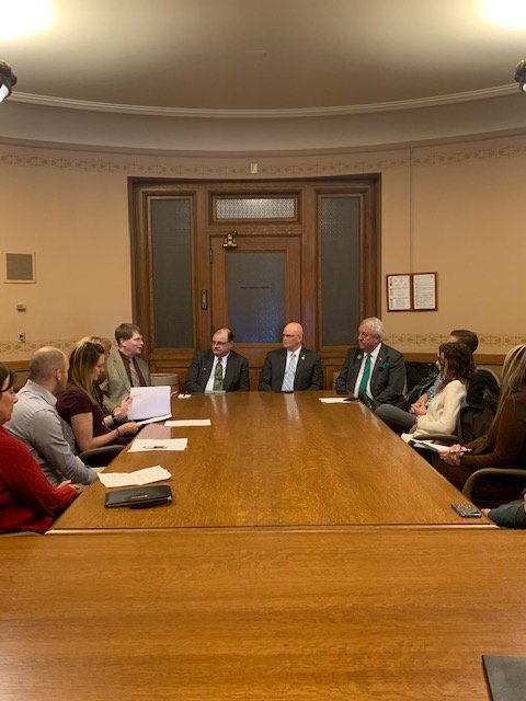 SenDanFeyen's tweet image. Had a great time this morning chatting with members of the @EnvisionGrtrFDL Leadership program alongside Rep. @Thiesfeldt, @RepPlumer, and @repschraa!

Thank you to all the members for your impressive leadership and the work you do for your community.