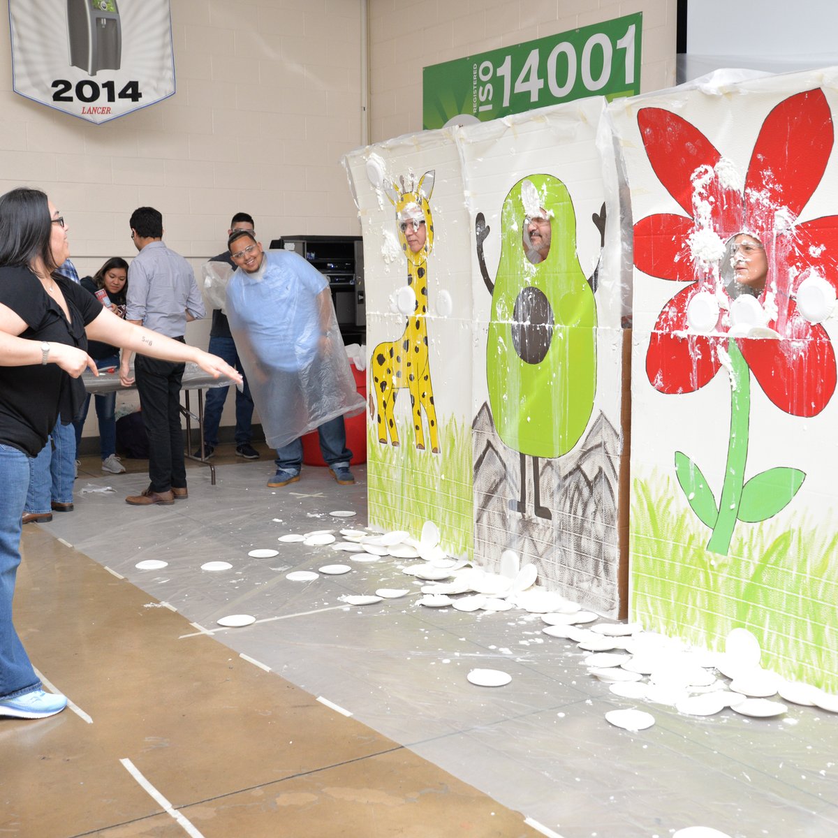 LancerCorp's tweet photo. Being part of a community who is dedicated to generosity is important.
 
Leaders at the Lancer Worldwide headquarters volunteered to participate at our Pie Smash fundraiser. 

#LancerWorldwide #NextGenBevExperience #DedicationinAction https://t.co/33xvZfsyDb