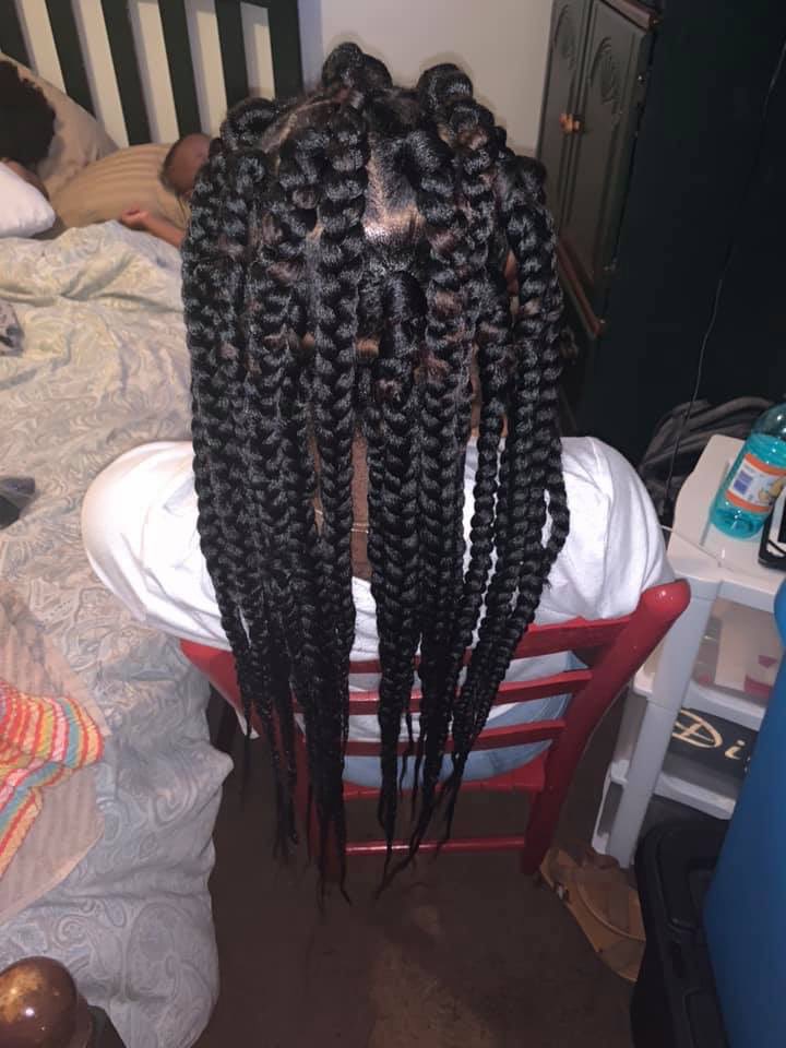 That_RevisGIRL's tweet image. ‼️AVAILABLE FOR BRAIDS THIS WEEK‼️💕 BOOK ME 💕
💛 ONLY $50.00 💛 
📆DM ME FOR AVAILABILITY 📆#ECU #ECU20 #ECU21 #ECU22 #ECU23
