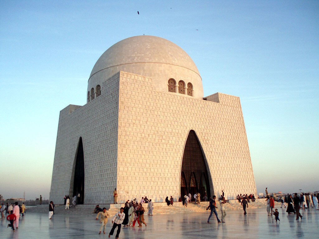 GLtamu's tweet photo. The third country we are showcasing is Pakistan! 🇵🇰 Pakistan has a rich culture closely tied to its art forms. Literature, poetry, art, and architecture are all points of pride for the Pakistani people. Come to Rudder Plaza, March 3rd from 6-9 pm to learn more! https://t.co/NLZ3cPR34y