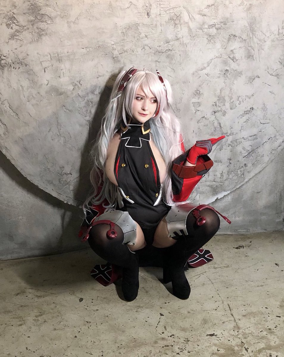 How about side-boobs backstages? 🚢

Prinz Eugen HQ photoset is ready and tomorrow I will send it to my patrons 🥰✨
🔥 Tier 2 and higher 💥
➡️ https://t.co/YXfxlb6iXk https://t.co/TkVNROVh51