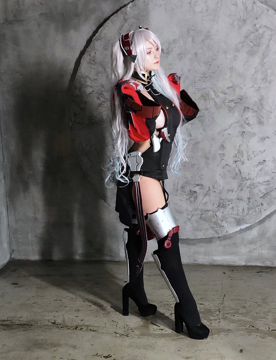 How about side-boobs backstages? 🚢

Prinz Eugen HQ photoset is ready and tomorrow I will send it to my patrons 🥰✨
🔥 Tier 2 and higher 💥
➡️ https://t.co/YXfxlb6iXk https://t.co/TkVNROVh51