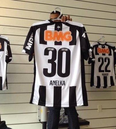 RealBennytheDog's tweet image. Economizando na camisa / economizando no jogador