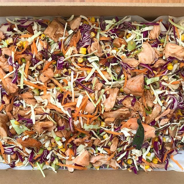 FigmintCatering's tweet photo. A pop of colour. Teriyaki Salmon Slaw. #healthyeats #sexysalads #dropoffcateringsydney #sydneycaterer #officecateringsydney #figmintcatering https://t.co/6itJiTxZlu https://t.co/iRrOHbRnr6