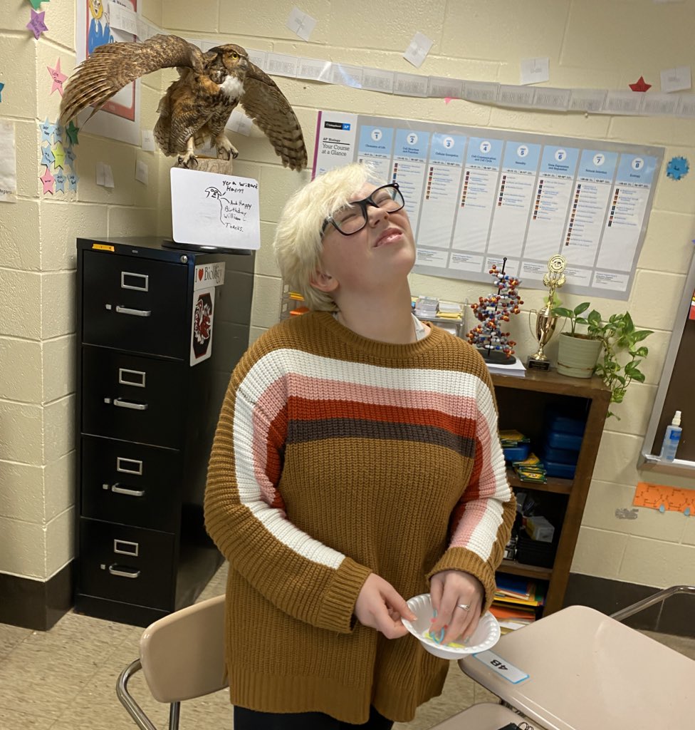 absmith_IHS's tweet photo. Modeling the evolution of the influenza virus to understand the development of vaccines.  #APBio #ThisIsIrmo https://t.co/R1eVTeySHe