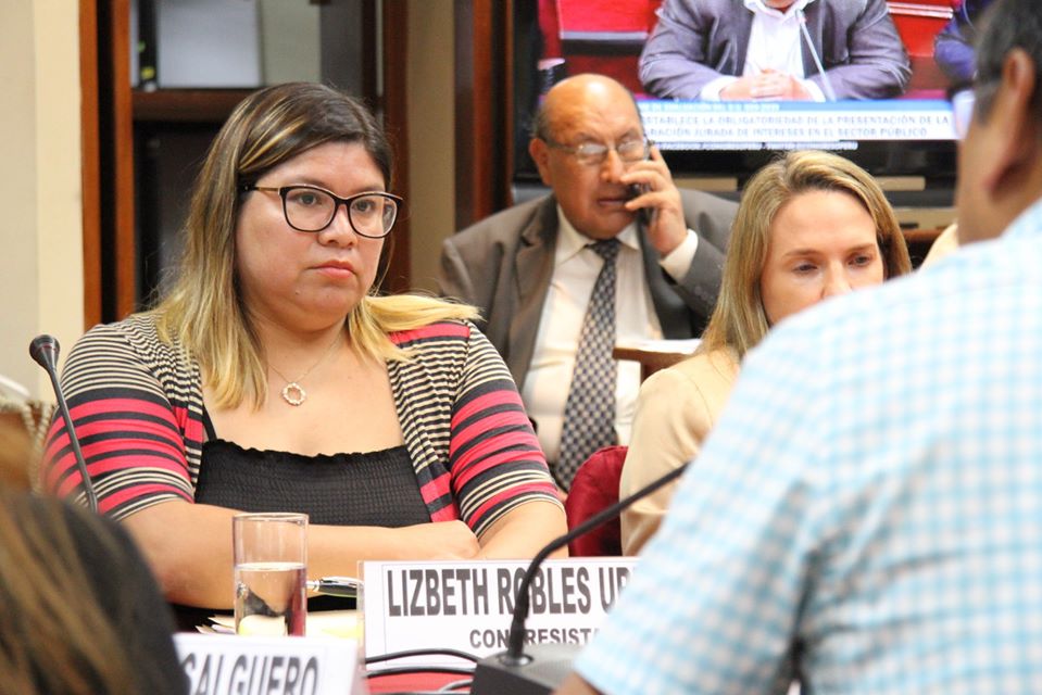 [HOY] Participé en el grupo de trabajo que revisa el Decreto de Urgencia 017-2020, que establece medidas para el fortalecimiento de la gestión y el licenciamiento de los Institutos y Escuelas de Educación Superior.