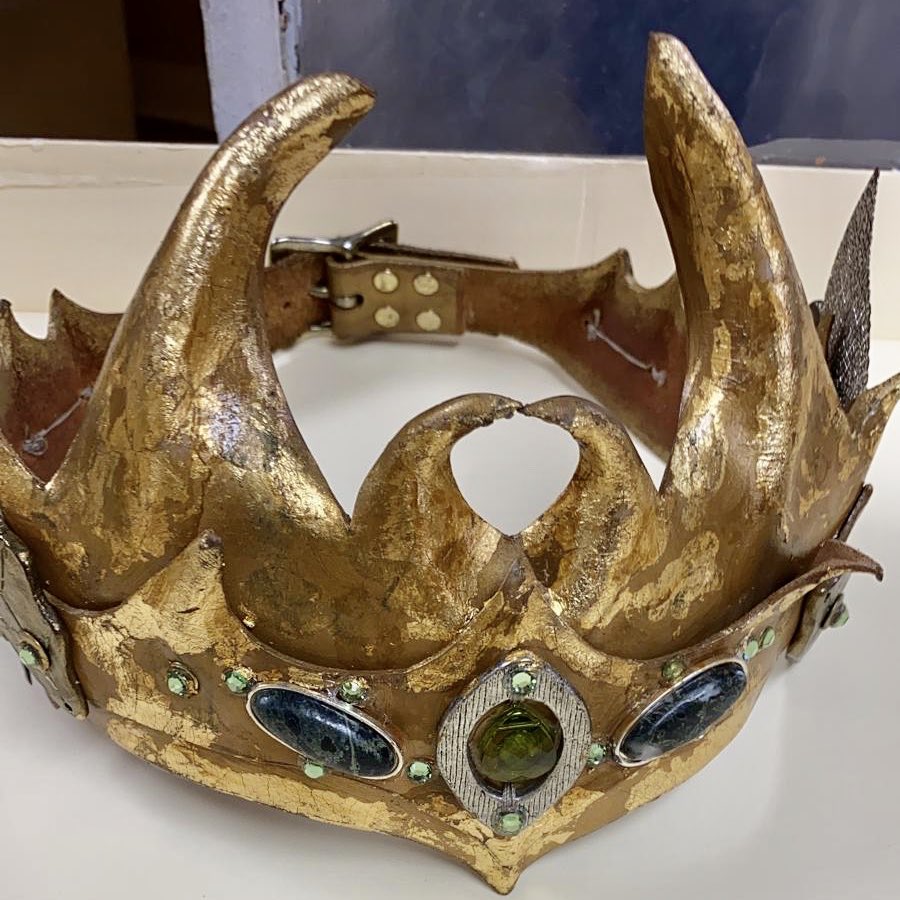 SFarrellyPro's tweet photo. Broke into the WWE props room... had waaay too much fun. This should be a tour! #TourGuideSheamy https://t.co/CgDeFin3sd
